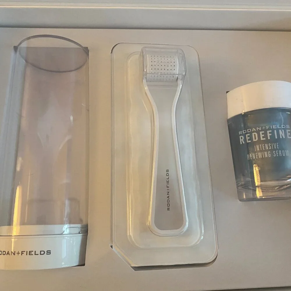 Rodan‎ + Fields Redefine AMP MD-Serum & Microexfoliating Roller & Cleanin…